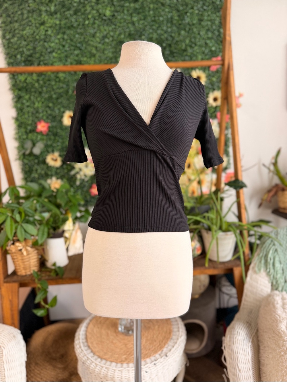 Ann Taylor Black Ribbed Surplice Crop Top